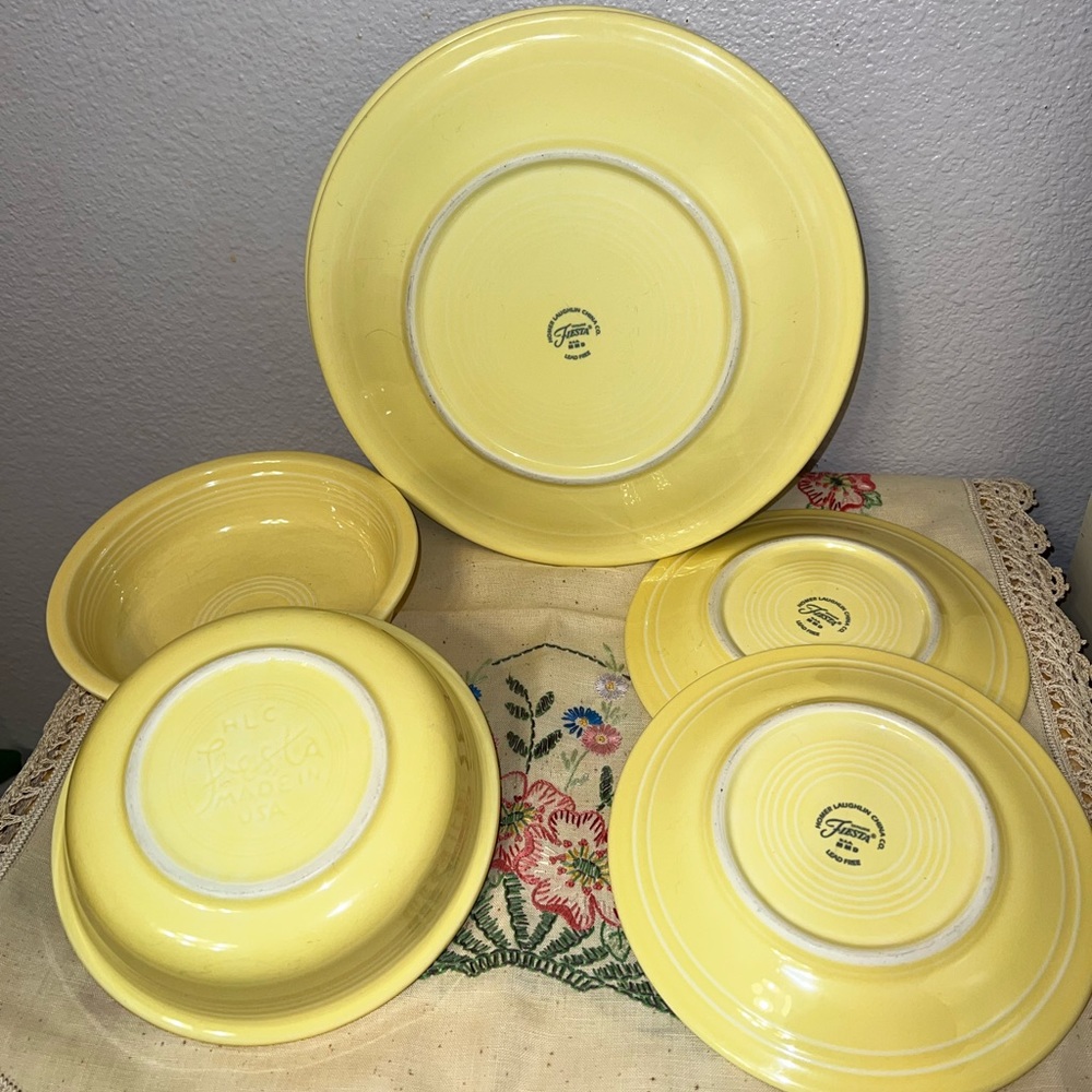 FIESTAware Yellow 6 Piece Dish Set Signed Vintage! Made in USA Homer Laughlin Co